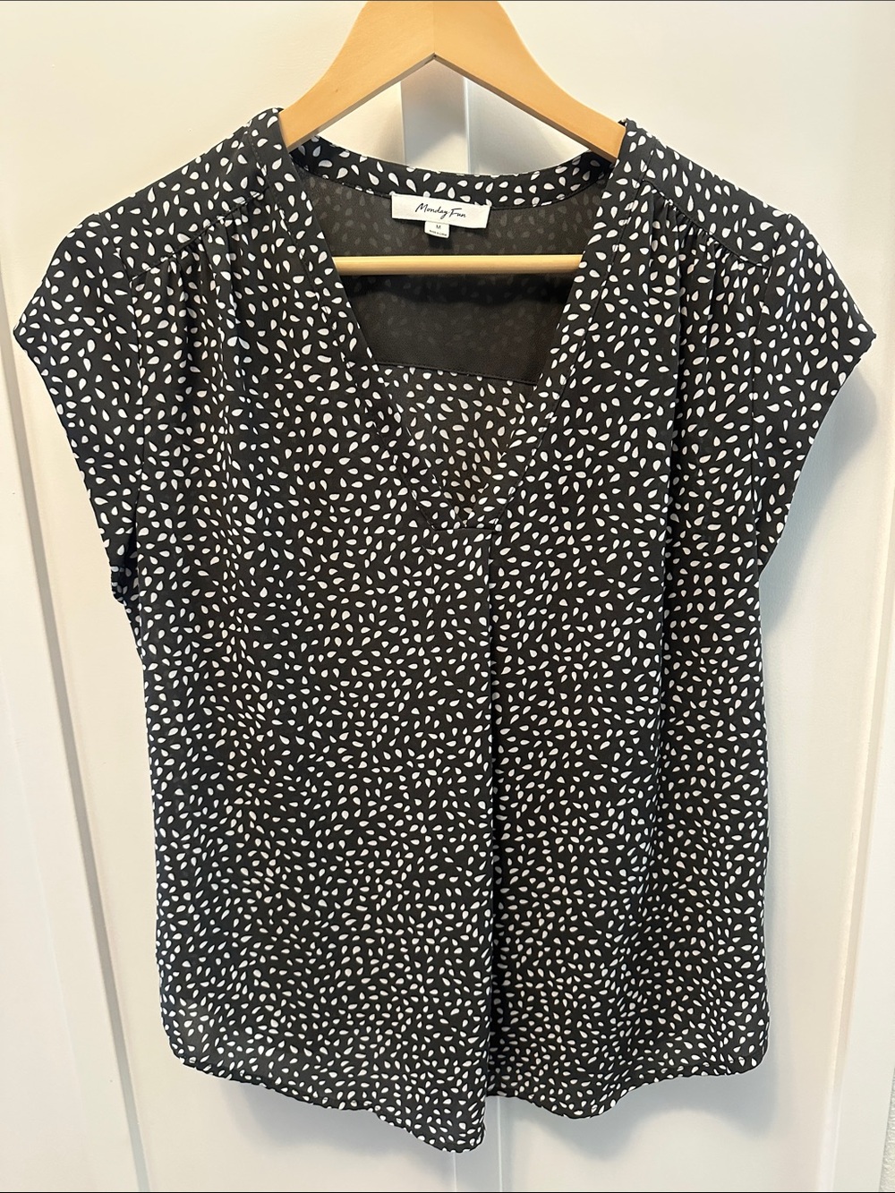 Women’s Black and White Dot Cap-Sleeve Blouse